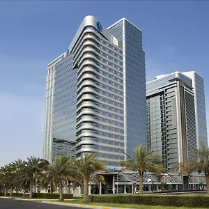 Hotel Pearl Rotana Capital Centre