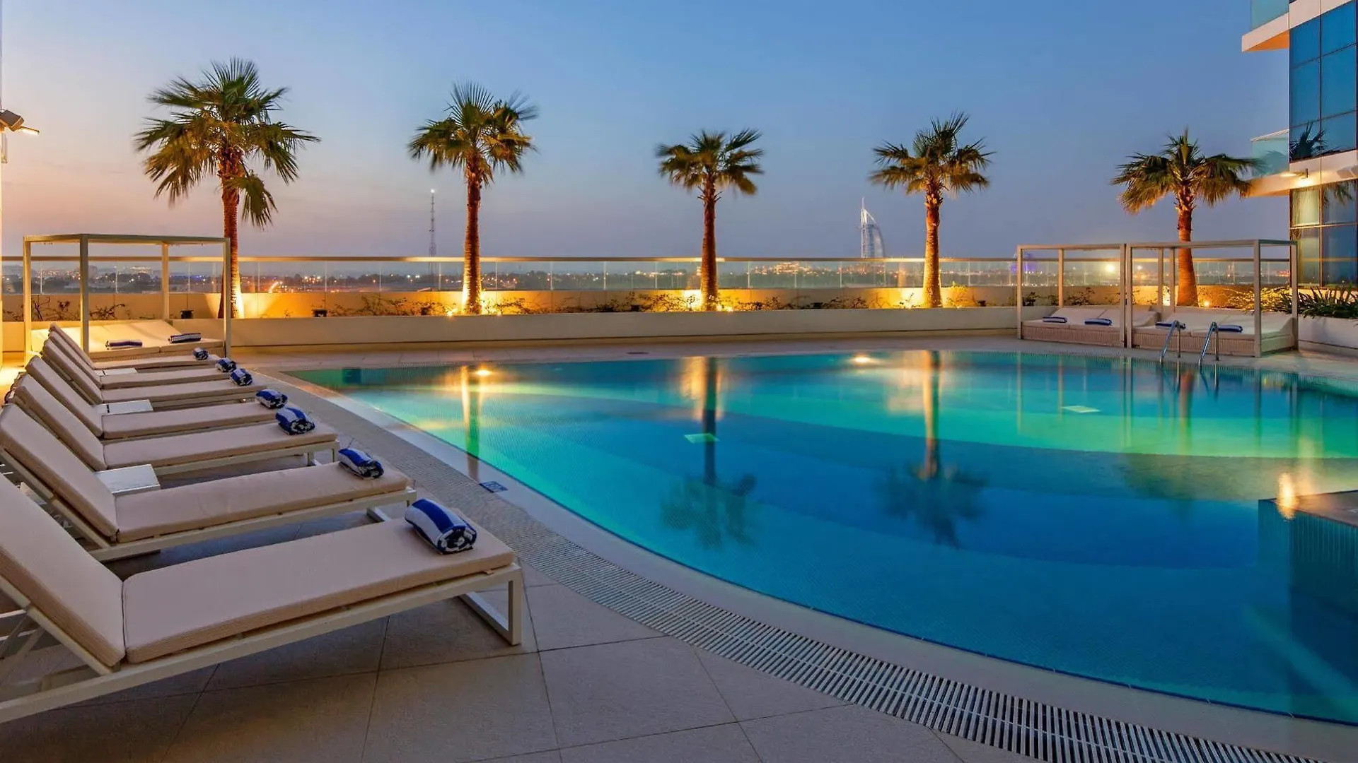 ****  Aparthotel Adagio Premium Dubai Al Barsha Emiratos Árabes Unidos